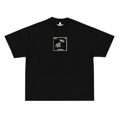 lillies tee black